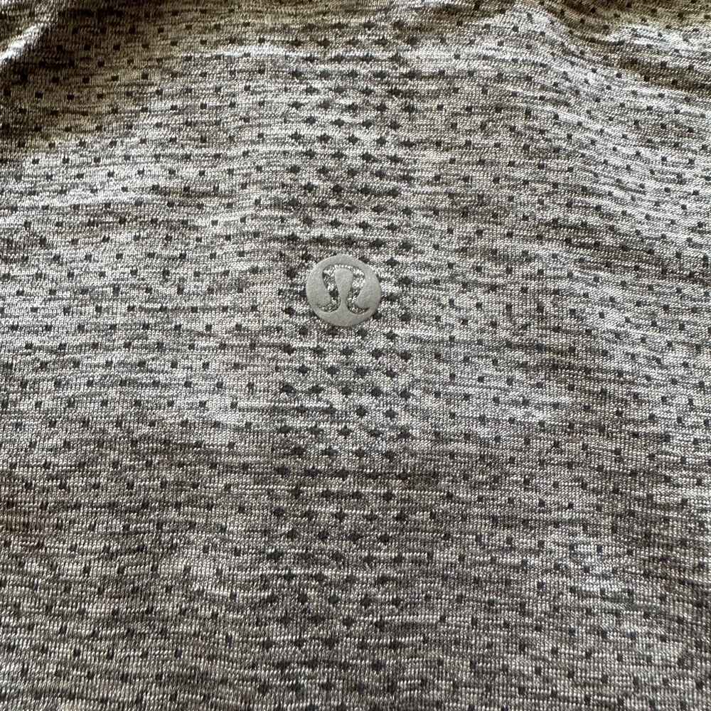 Lululemon Swiftly Tech Long Sleeved Top
